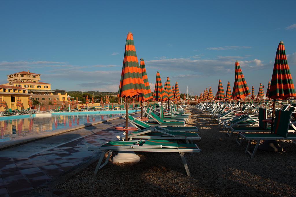 צ'יוויטווקיה Sunbay Park Hotel מראה חיצוני תמונה