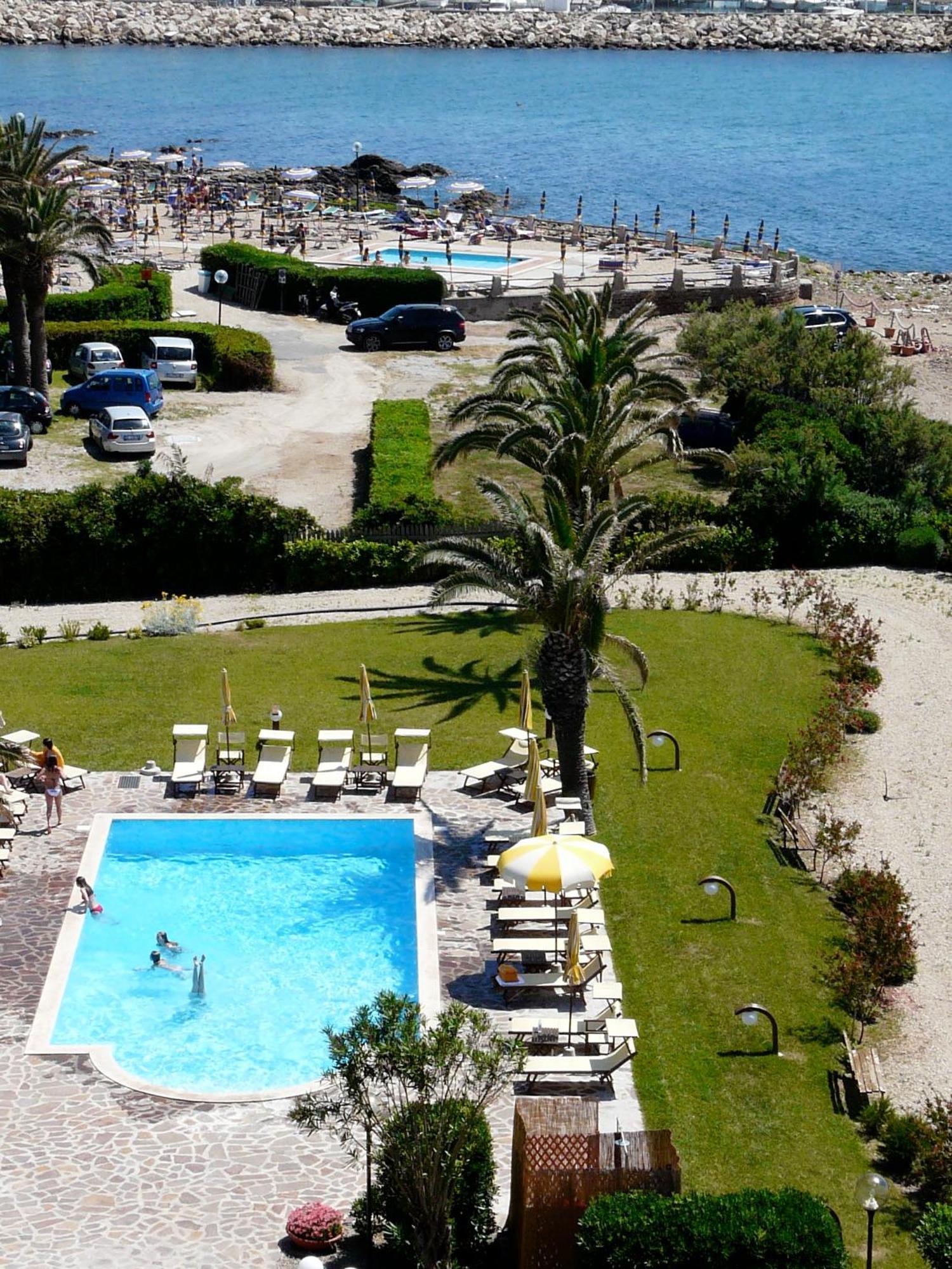 צ'יוויטווקיה Sunbay Park Hotel מראה חיצוני תמונה