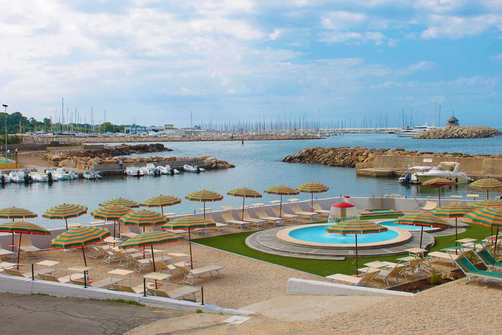 צ'יוויטווקיה Sunbay Park Hotel מראה חיצוני תמונה